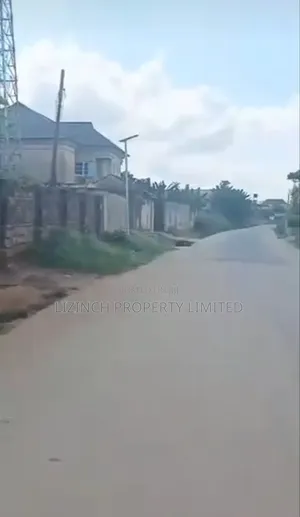 100ft by 120ft Land for Sale With Old Bungalow at Upper Adesuwa, Benin