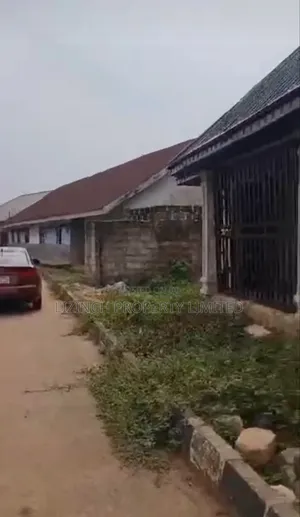 2bdrm Block of Flats in Benin City for sale