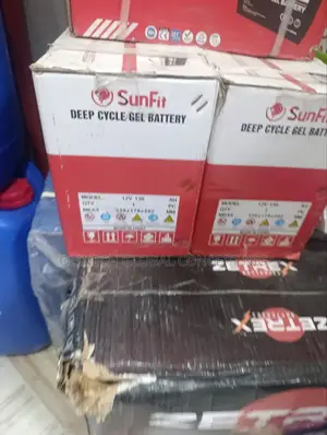 130 Ah 12 V Gell Dry Cell Sunfit Solar Battery
