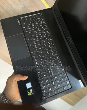 Laptop MSI GS63VR 7RF Stealth Pro 32GB Intel Core i7 SSD 512GB