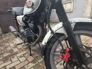 Kymco 2018 White