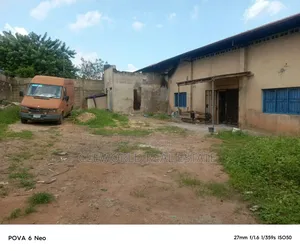 1000sqm Self Compound Warehouse at Aleshiloye, Dugbe Road, Ibadn