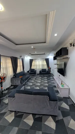 4bdrm Duplex in Bashorun Estate, Akobo for sale