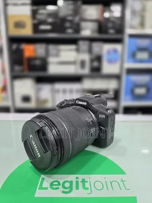 Canon Eos R100 + Rf 24-105mm F4-7.1