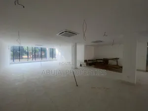Newly-Built Open Space/Showroom for Rent