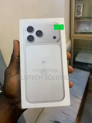 New Apple iPhone 17 Pro Max 256 GB White