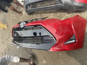 Complete Front Bumper Toyota Corolla 2018 Le