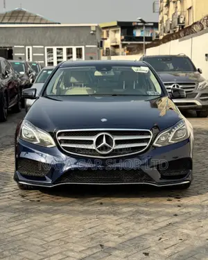 Mercedes-Benz E350 Base 4Matic Sedan AWD (3.5L 6cyl 7A) 2016 Blue