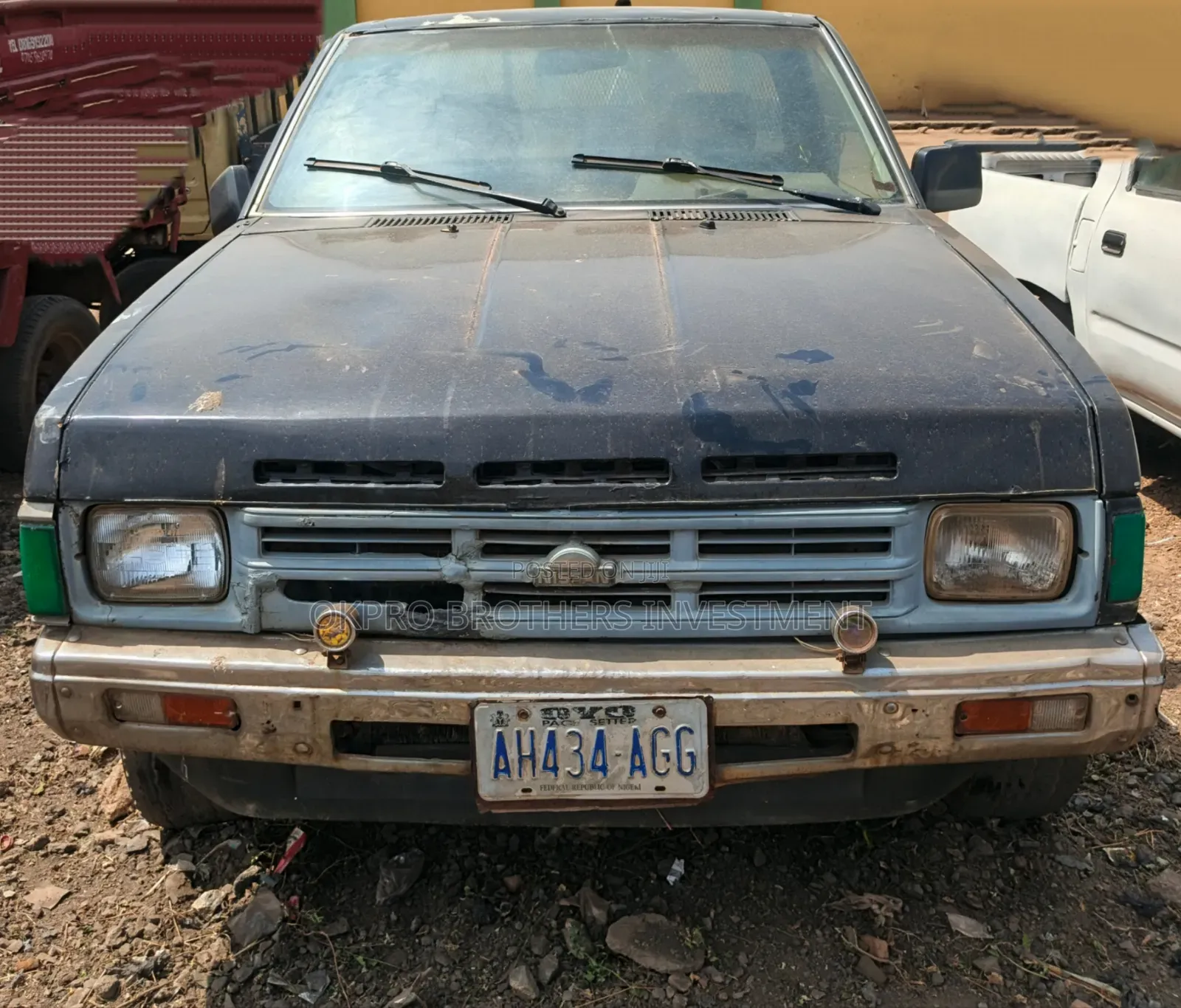 Nissan Pick-Up 1990 Black