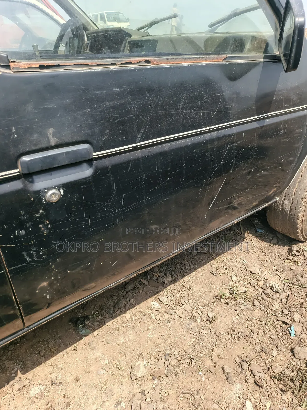 Nissan Pick-Up 1990 Black