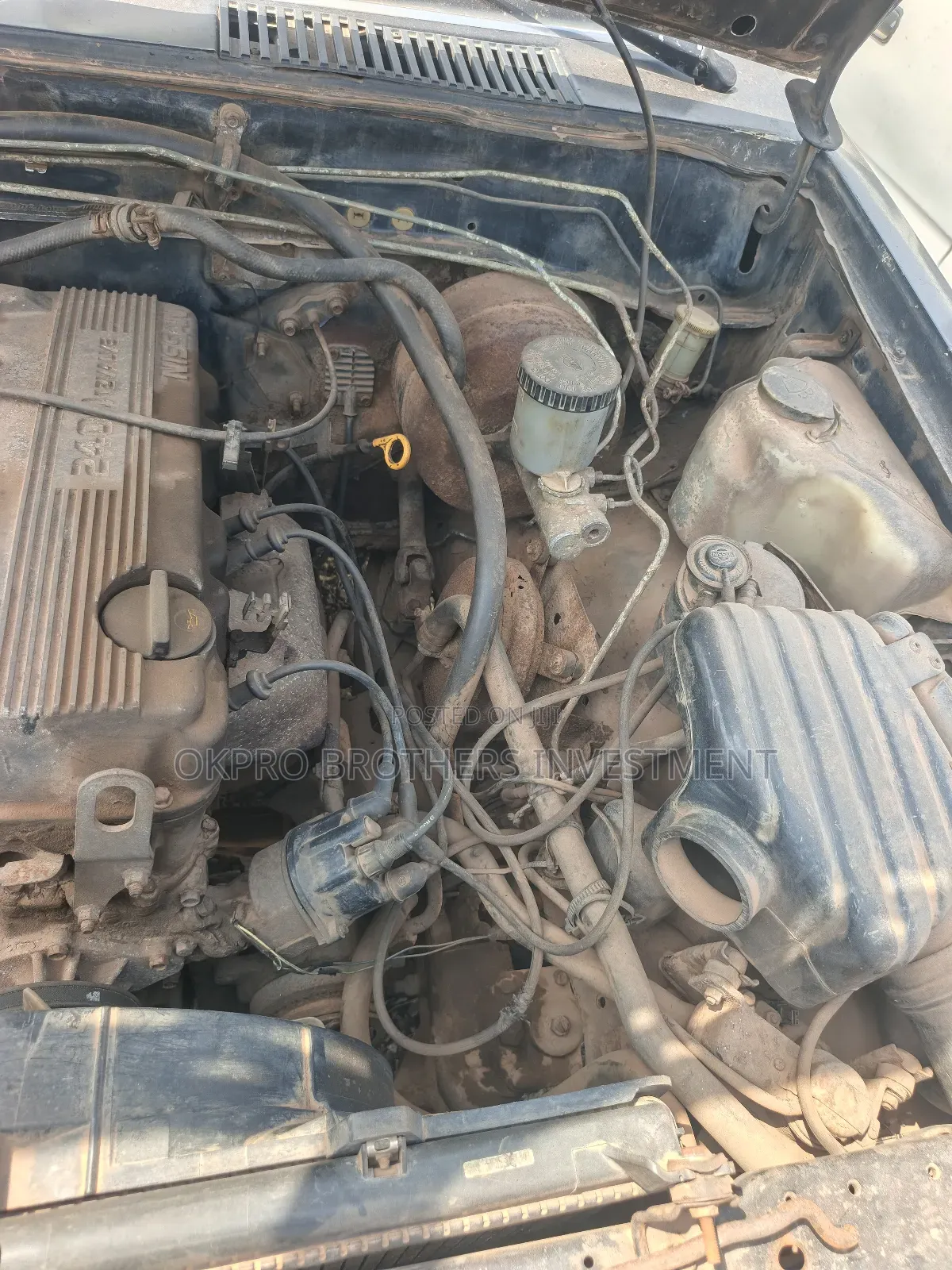 Nissan Pick-Up 1990 Black