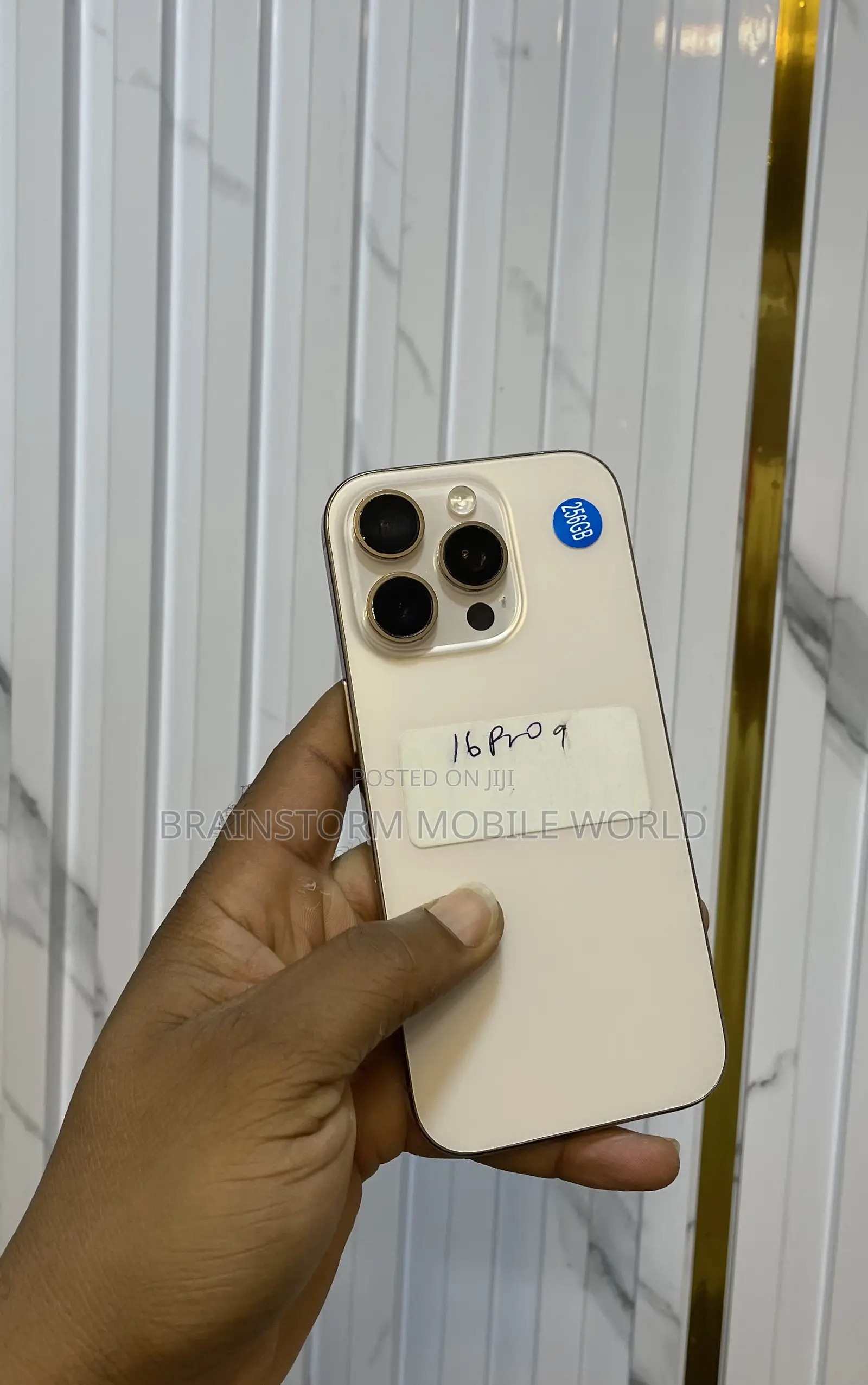 Apple iPhone 16 Pro 256 GB Gold
