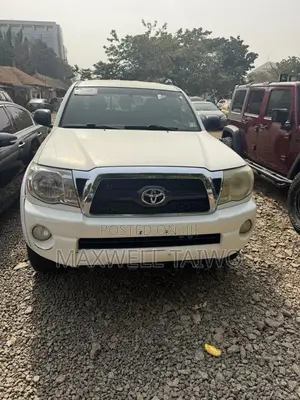 Toyota Tacoma Double Cab V6 2011 White