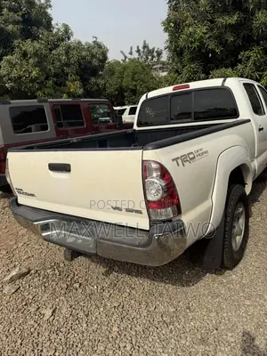 Toyota Tacoma Double Cab V6 2011 White