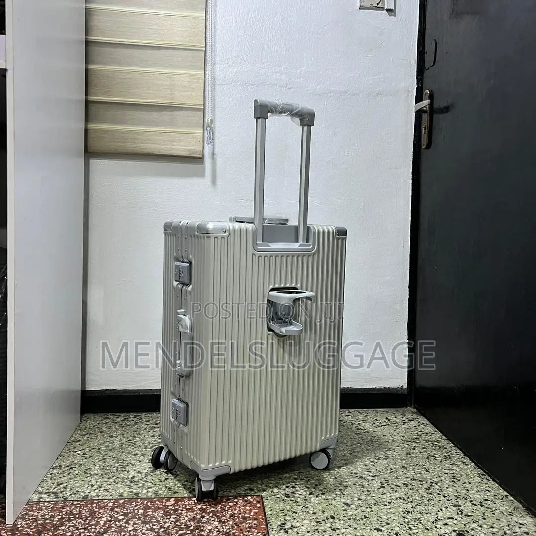 Luxury Silver Hard-Shell Luggage Set With Tsa Lock