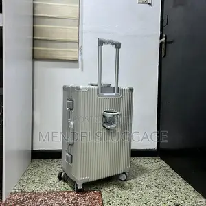 Luxury Silver Hard-Shell Luggage Set With Tsa Lock