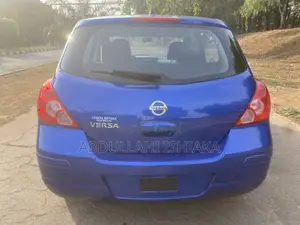 Nissan Versa 2012 Blue