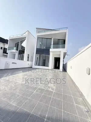 5bdrm Duplex in Chevron for sale