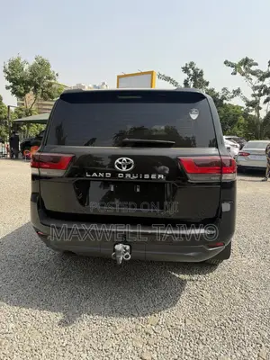 New Toyota Land Cruiser LC300 2024 Black