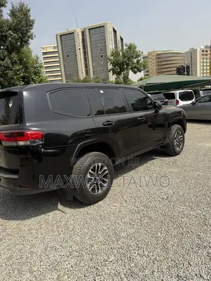 New Toyota Land Cruiser LC300 2024 Black