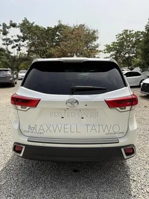 Toyota Highlander Limited 4x4 V6 (3.5L 6cyl 8A) 2017 White