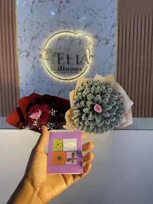 Money and Flower Bouquet Package