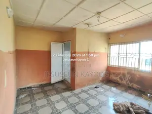 Mini Flat in Oko Oloosha Agric for rent