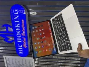 Laptop Apple MacBook Pro 2017 16GB Intel Core I5 SSD 256GB