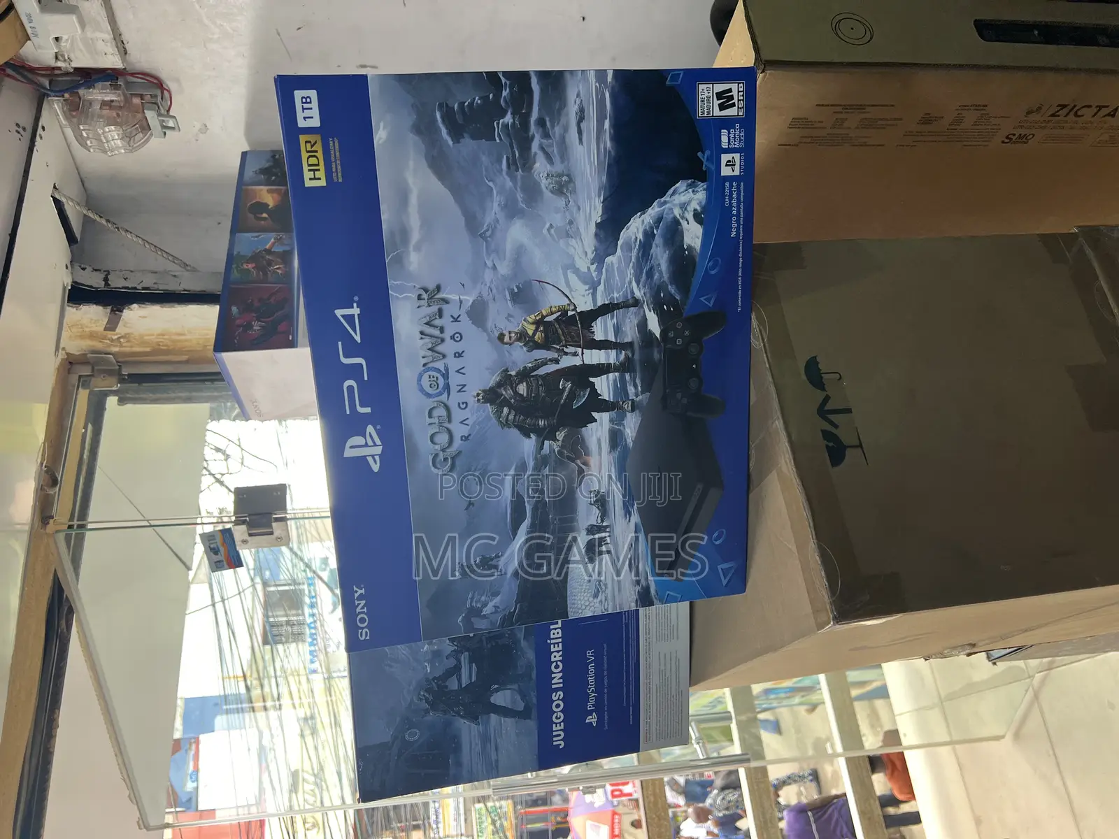 Play Station 4
