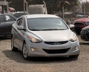 Hyundai Avante 2012 Silver