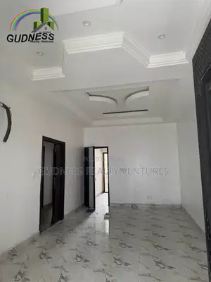 2bdrm Apartment in Lekki Expressway for rent