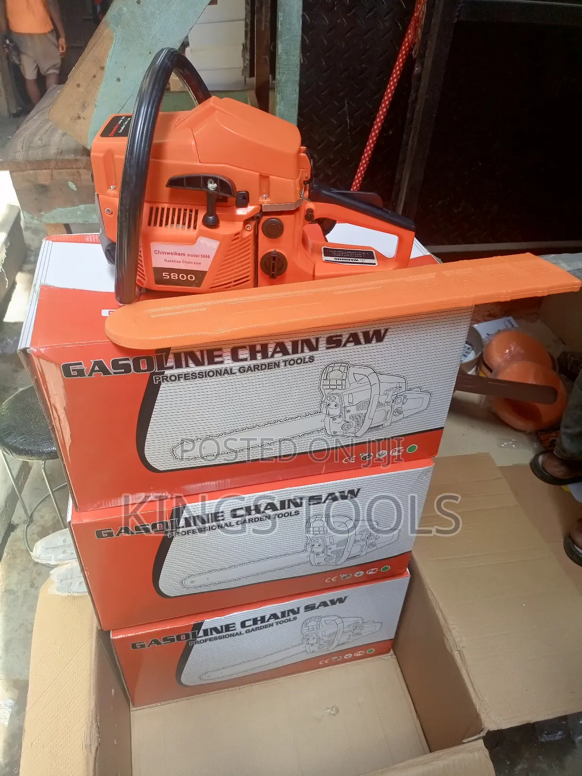 Gasoline Chain Saw 12"