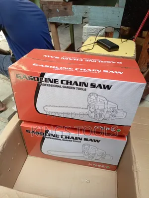 Gasoline Chain Saw 12"