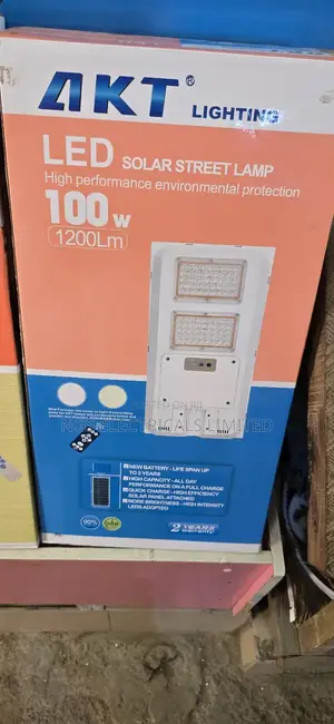 100w Akt Solar Street Lamp