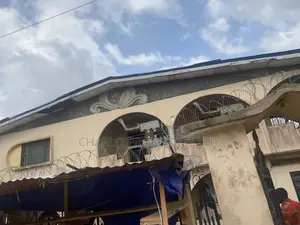 5bdrm Duplex in Benin City for sale