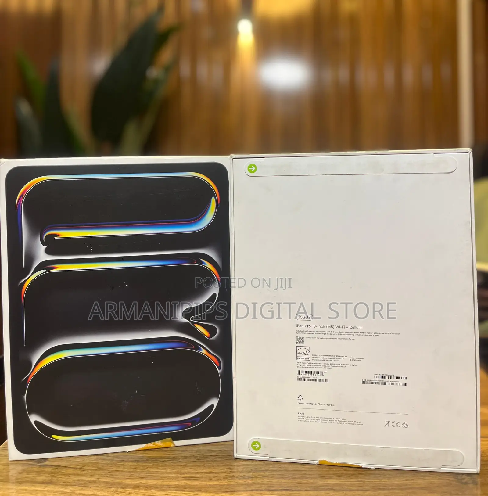 New Apple iPad Pro 13 (2025) 256 GB