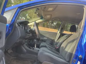 Nissan Versa 2012 Blue