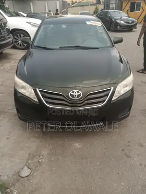Toyota Camry LE 4dr Sedan (2.5L 4cyl 6AM) 2010 Green