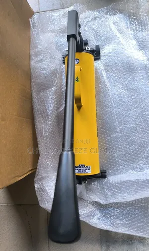 Enerpac Hydraulic Pump P84 (10,000psi/700bar)