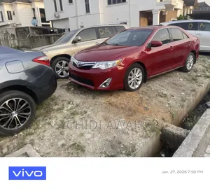 Toyota Camry XLE 4dr Sedan (3.5L 6cyl 6A) 2014 Red