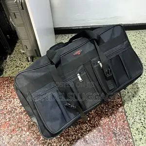 Large Omaya Travel Duffel Bag With Multiple Zip Compartments