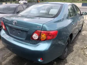 Toyota Corolla 2010 Blue