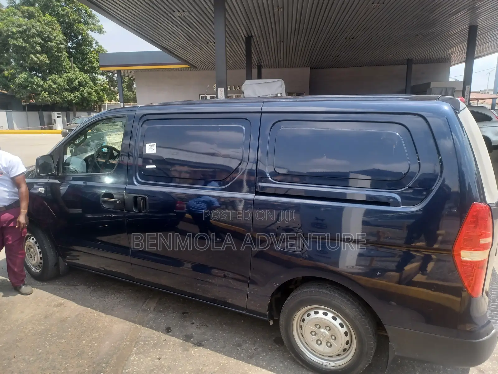 Hyundai H1 2010 Blue