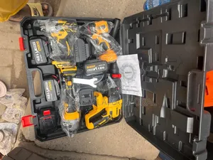 Dewalt 4-in-1 Cordless Power Tool Combo Kit (118v Xr)