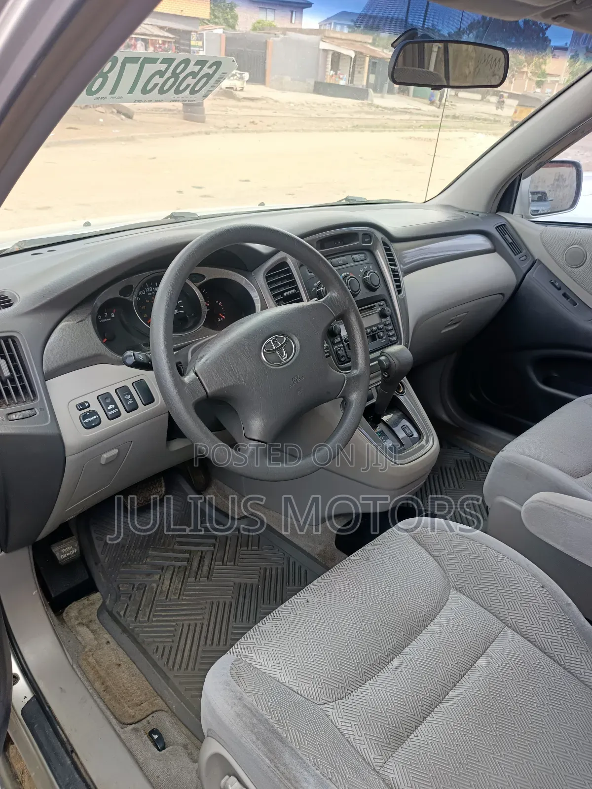 Toyota Highlander 2002 Silver