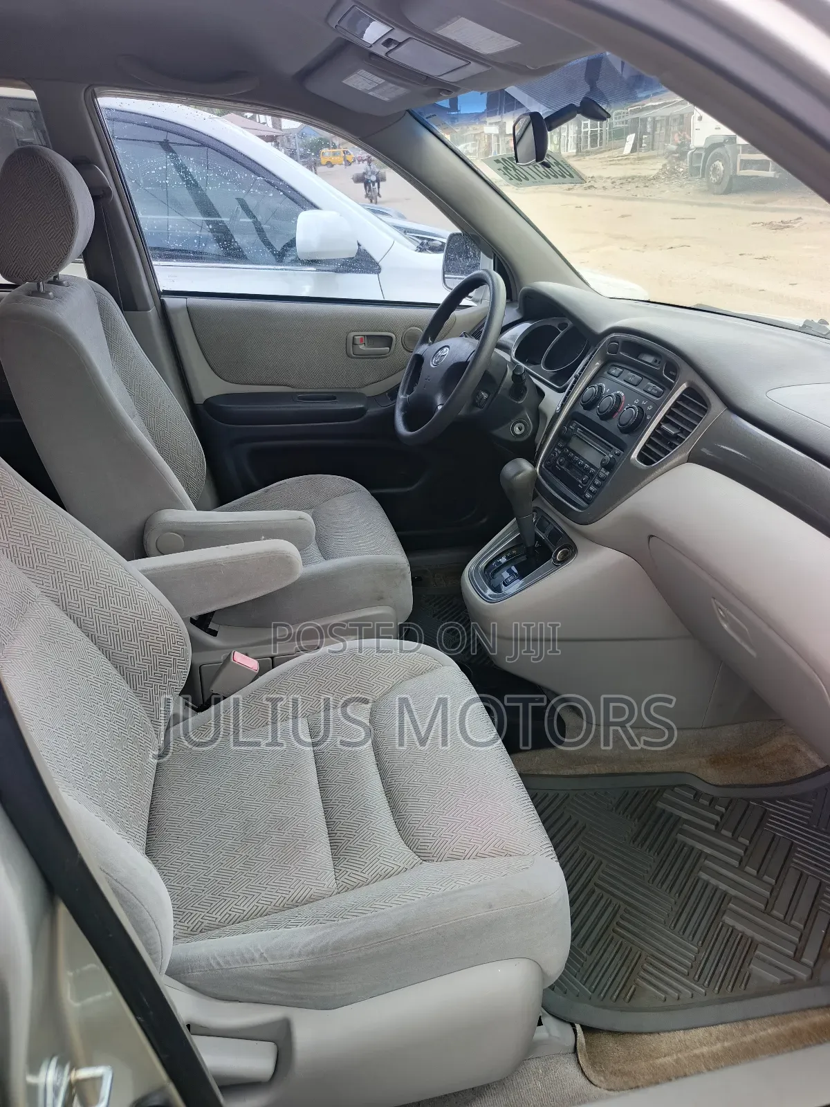 Toyota Highlander 2002 Silver