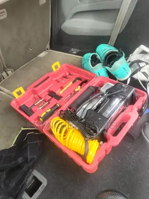 Portable Car Tyre Inflator – Heavy Duty Air Compressor Kit