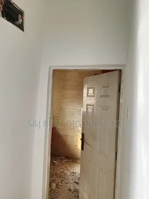 4bdrm Duplex in Kiami for sale