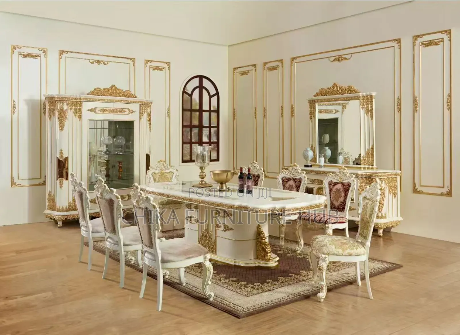 Complete Set of Dinnig by 8 Wit Bar Nd Mirrows