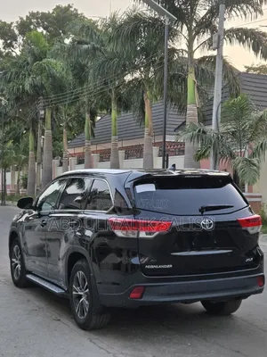 Toyota Highlander 2016 Black